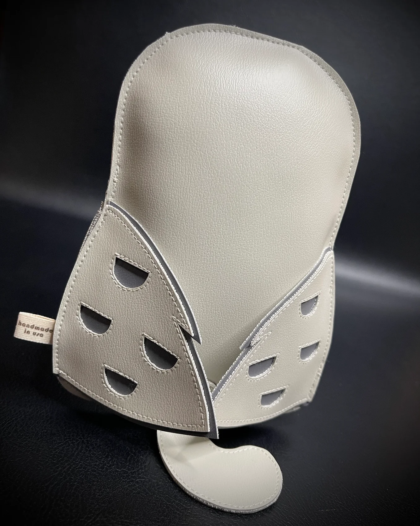 Creatures of Flight - Flat Bonnie - "Meowl" - Image 3