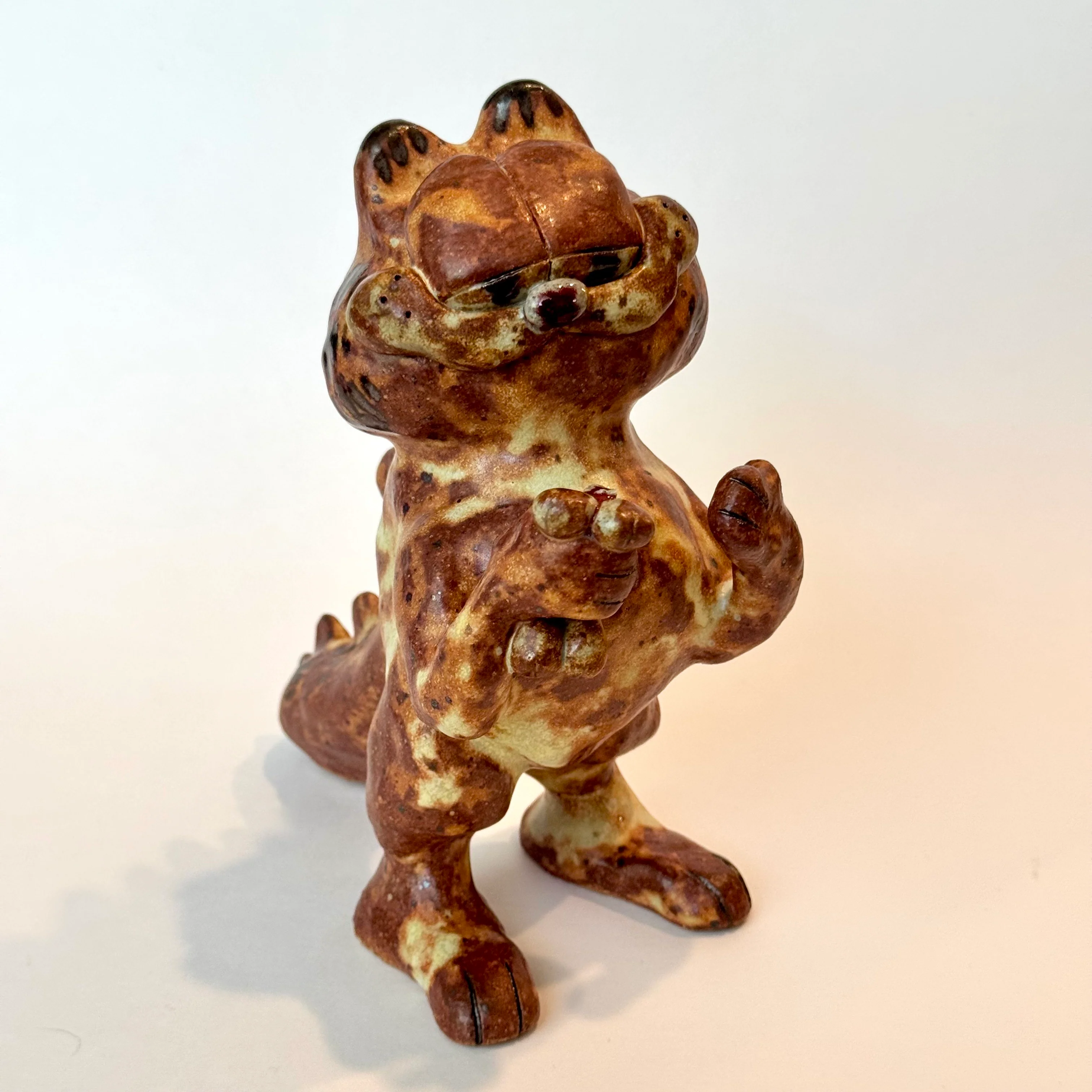 Kaiju 2025 - Eva Goldfinger Scalzo - "Garfzilla with Decapitated Odie" - Image 3