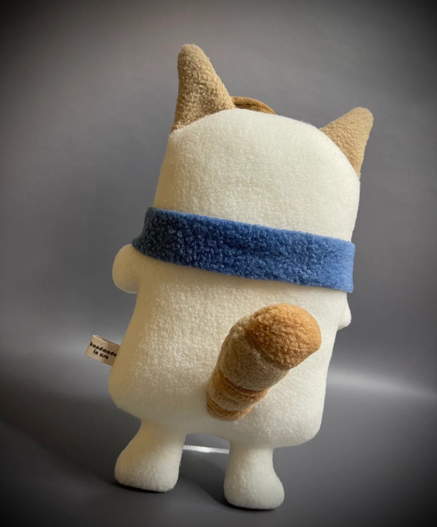 Neko Show 2025 - Flat Bonnie - "Unimpressed Kitty" - Image 3