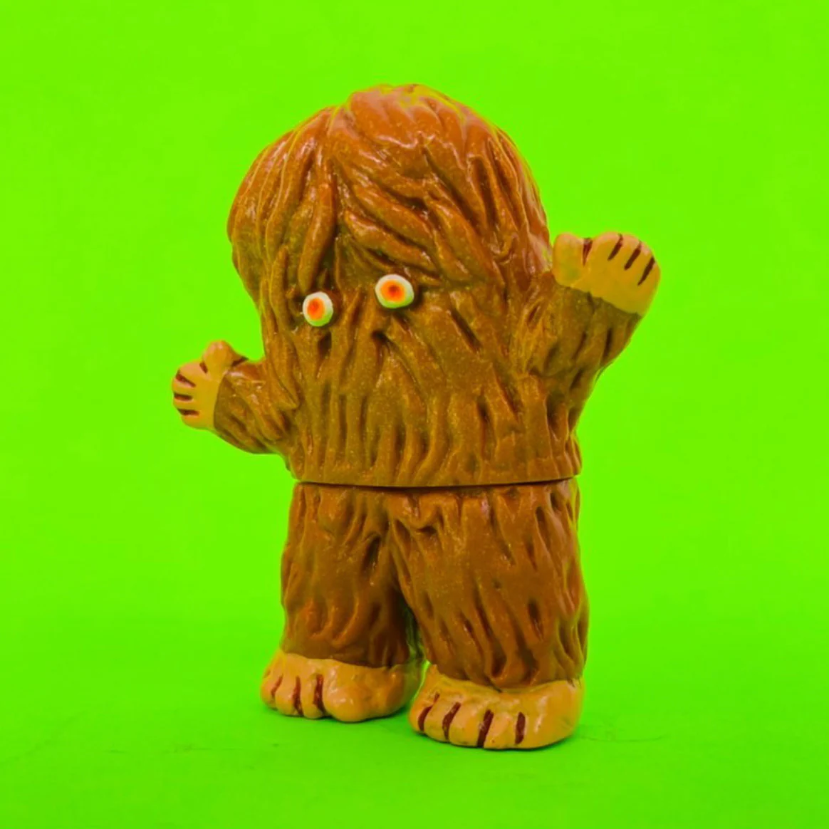 Yukinori Dehara - OL - Uma (Brown Yeti) Vinyl Figure